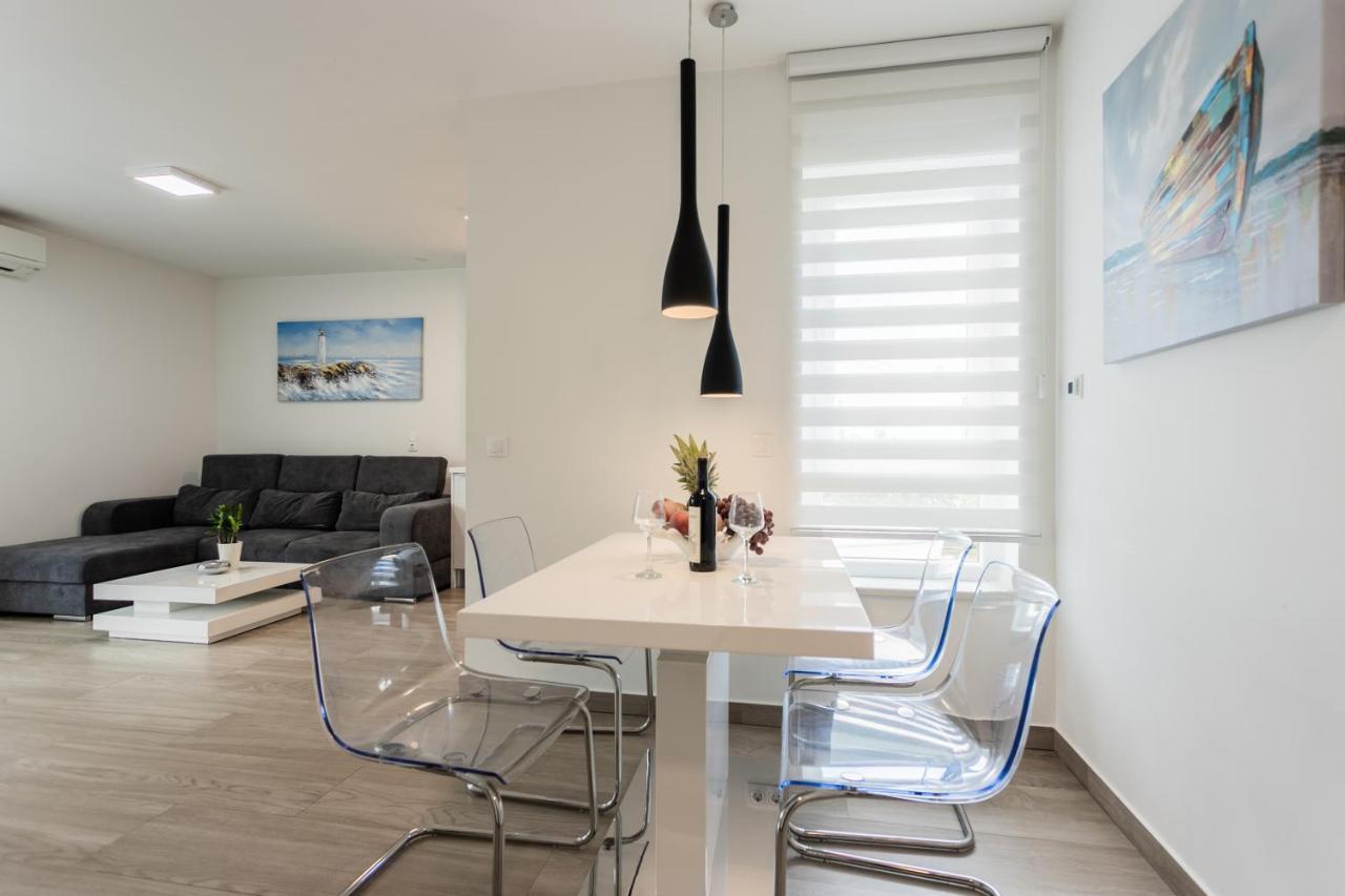 New Modern Apartment "Marjan" Podstrana Bagian luar foto