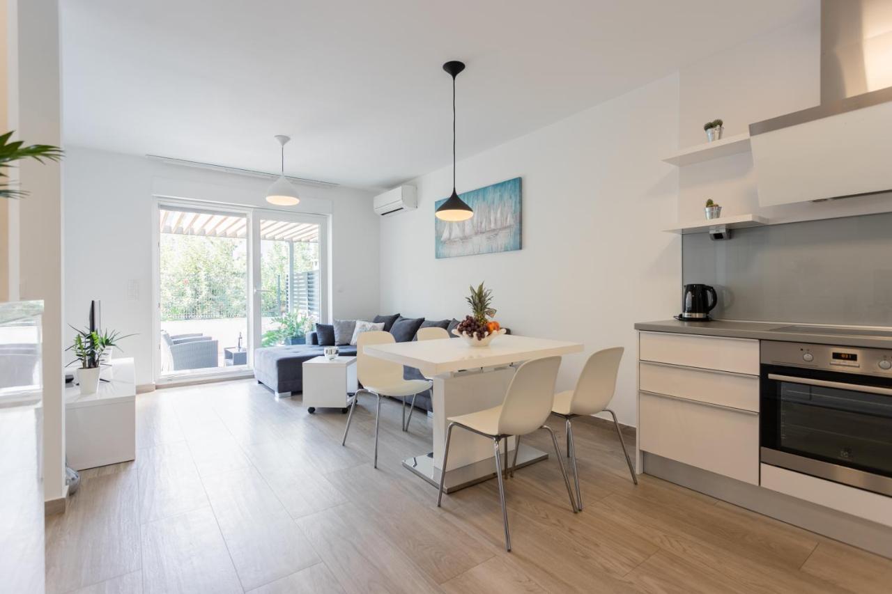 New Modern Apartment "Marjan" Podstrana Bagian luar foto